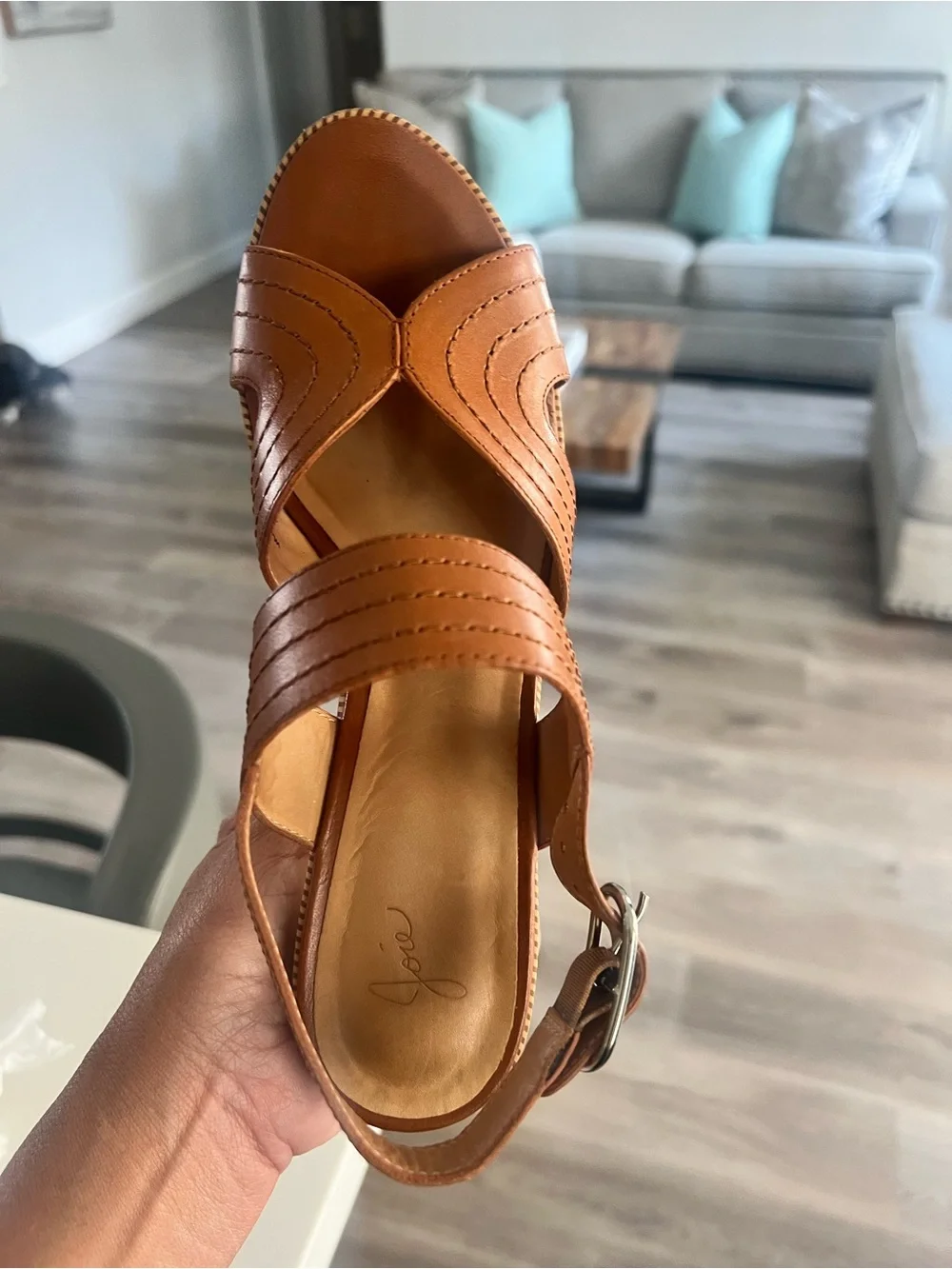 Josie elegant tan
